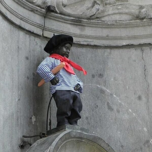 Manneken Pis Brussels Belgium statue